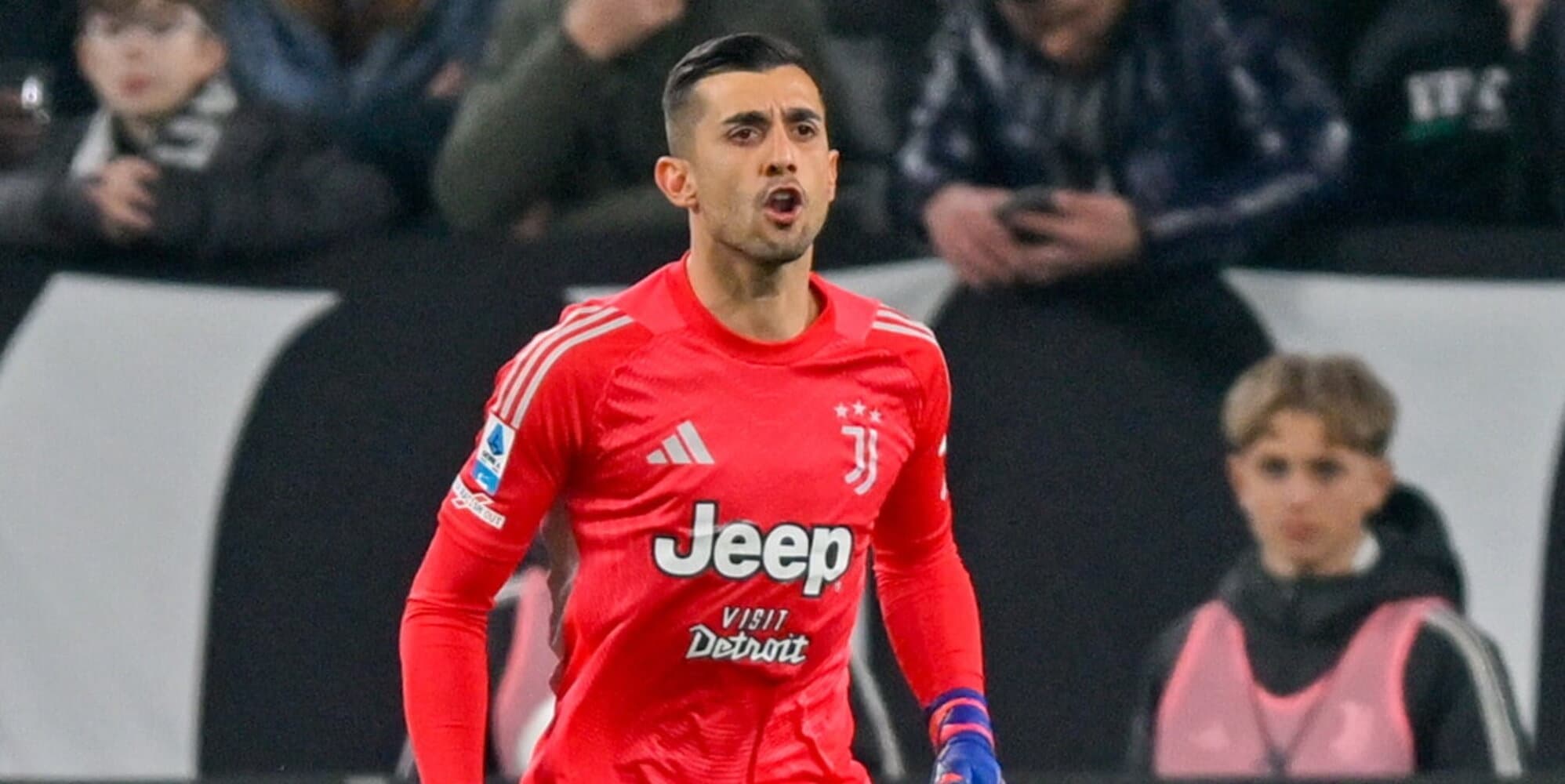 061255323 d9ff0dee 7982 44ea 9e92 dd5a3f767b22