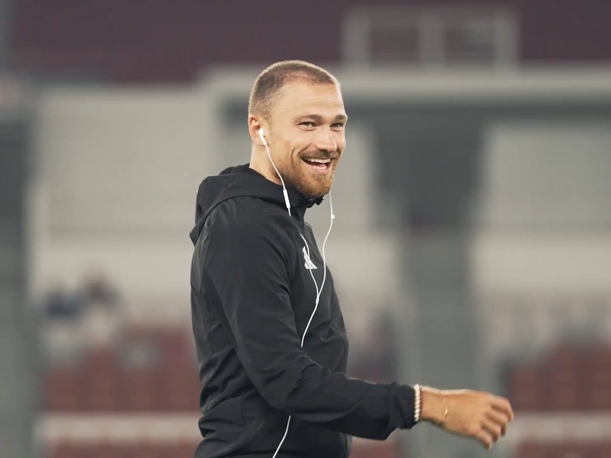 HOu3J1CW0AAnWcH